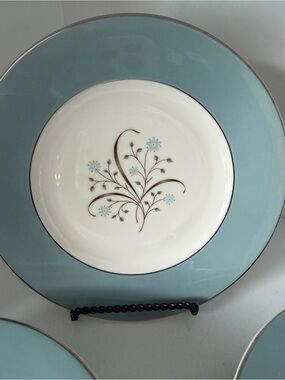 Syracuse China “Meadow Breeze” Salad/Dessert Plates 11 available